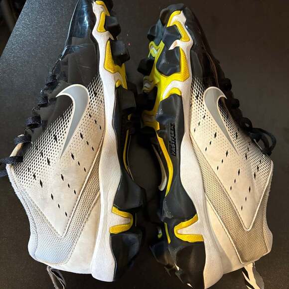 Nike Vapor Untouchable Shark 3 Football Cleats - Picture 8 of 13